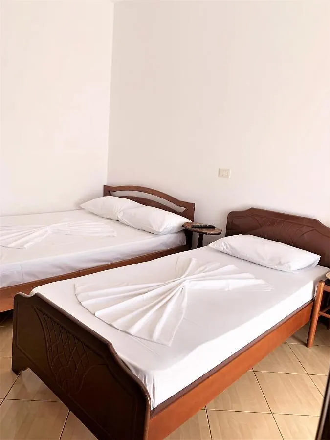Vila Laguna Ksamil 3*,  Albania